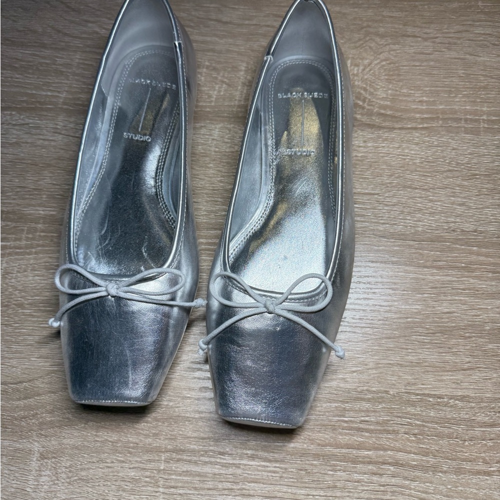 Silver Ballet Flats with Bow - Black Suede Studio sz 36